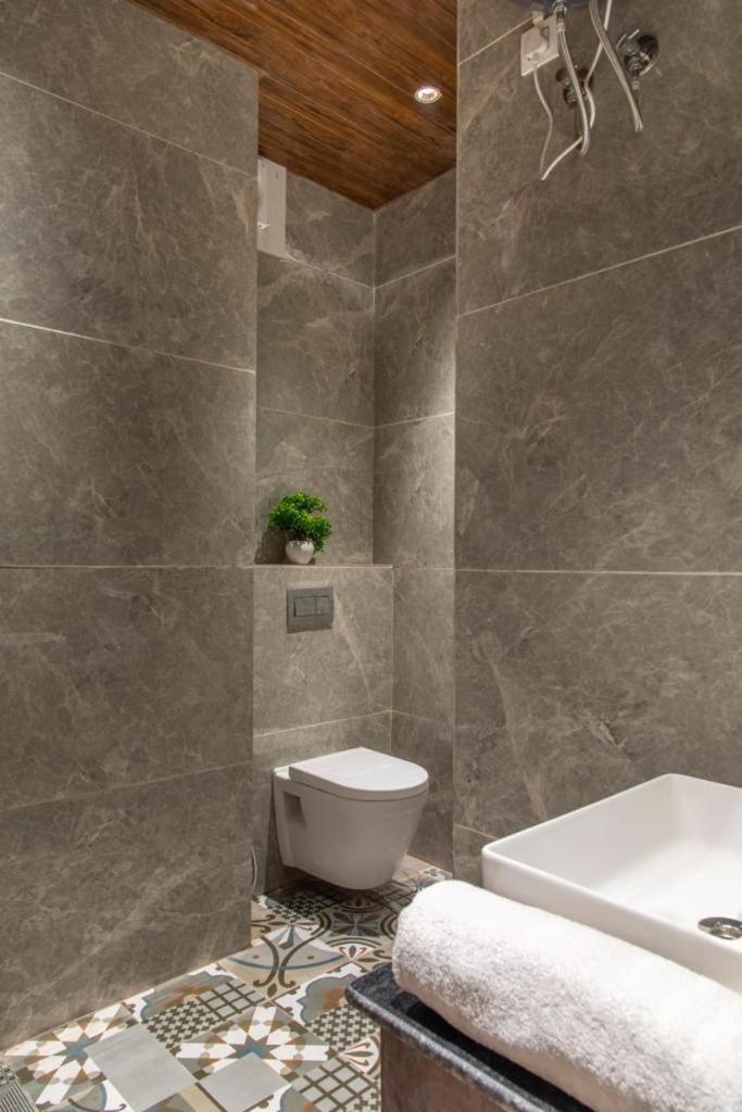 Mountain Height Kasauli Apartment Ngoại thất bức ảnh